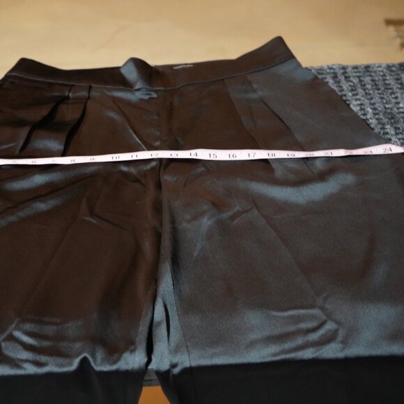 NWT Banana Republic Wide Leg Satin Pants - Size 14 - Picture 9 of 13